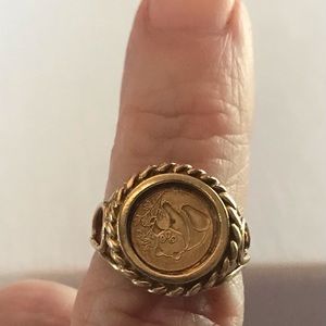 *Solid 10k Gold Ring w/Copy Panda Coin sz 6*